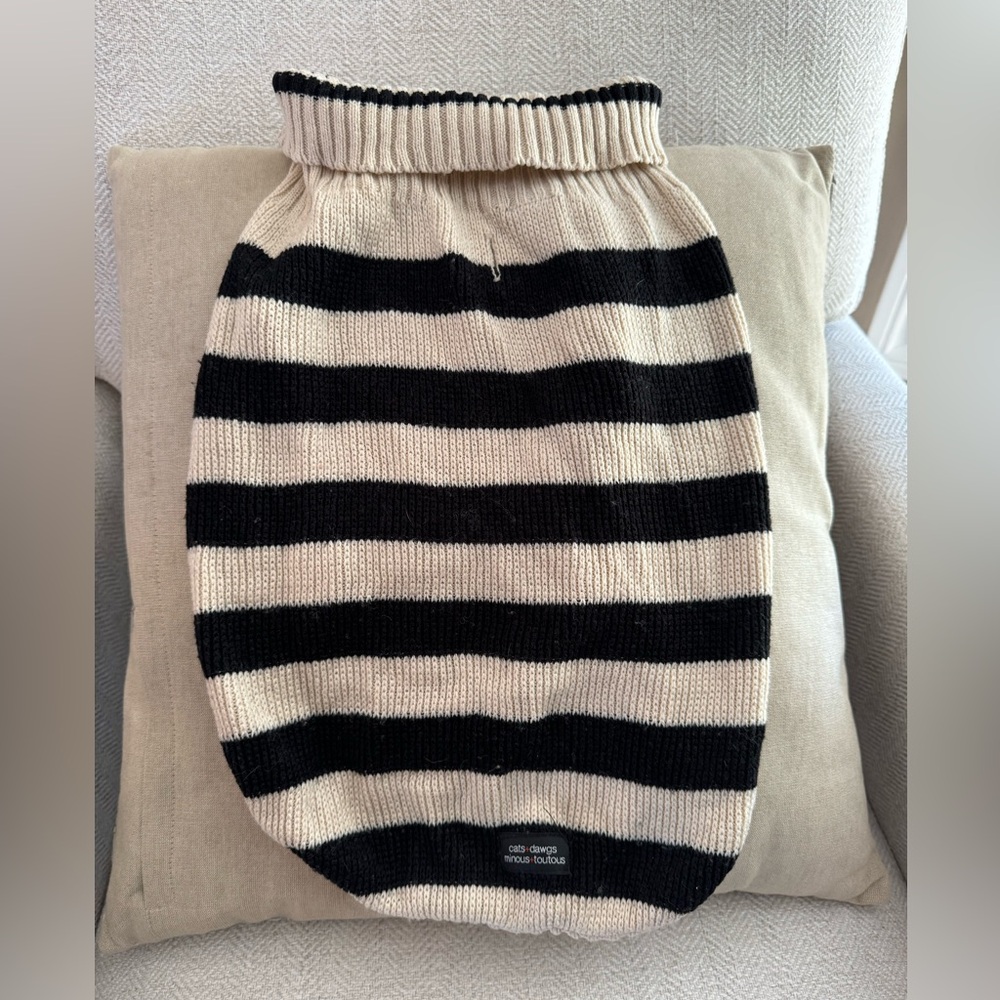 Knitted dog shirt